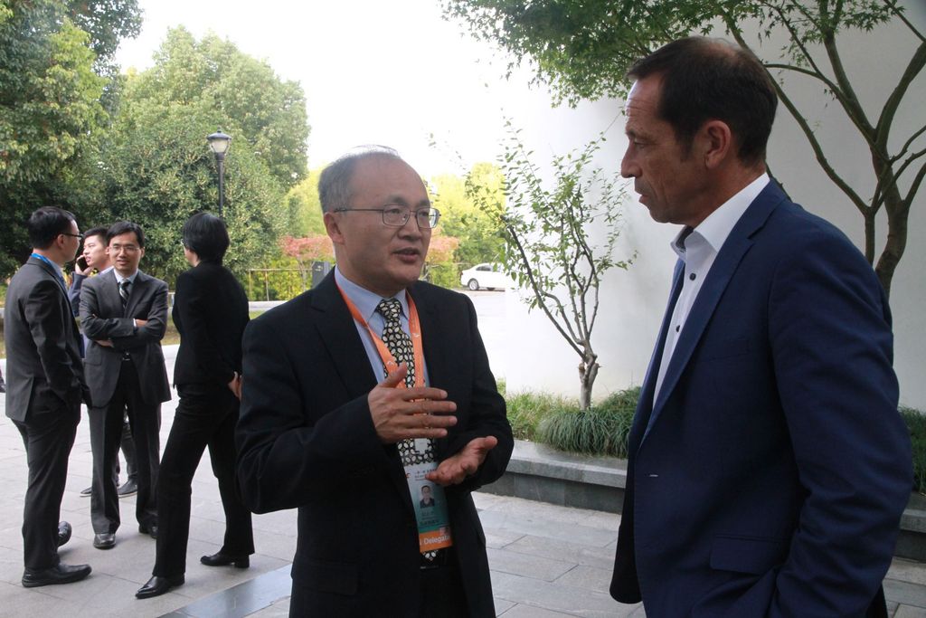Mr. Thorsten Herdan, Director General of BMWi in Discussion with Mr. An Fengquan, Deputy Director General of NEA, ©NEA